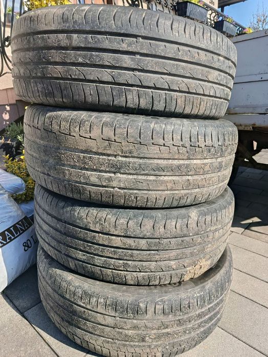 Opony Continental 215/55/R18