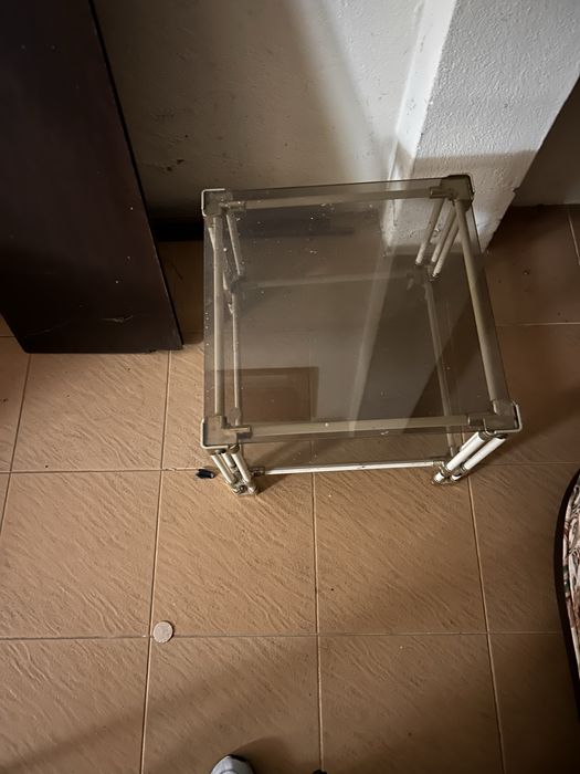 Mesa ds sala com tampo de video