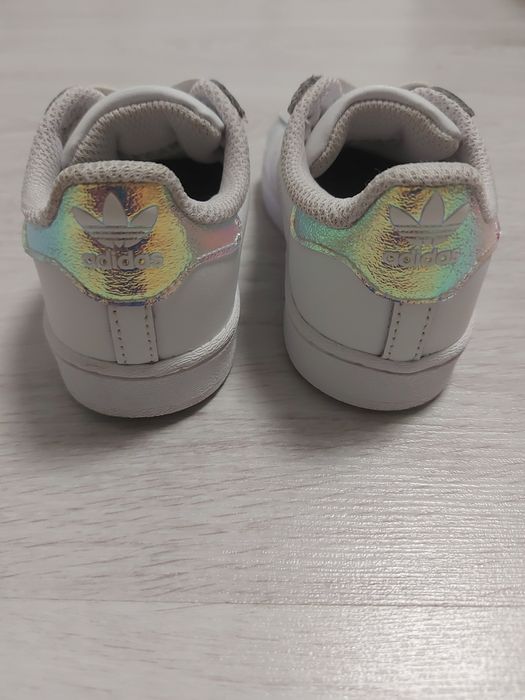 Adidasy Superstar w rozmiarze 25,5
