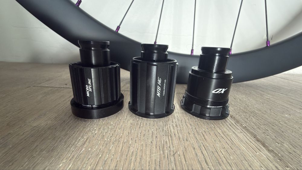 Nowe Koła karbonowe Gravel idealne do bikepacking |  kaseta: HG/ MS/SRAM | Center Lock | 32 szprychy | 40mm stozek | 25 mm inside