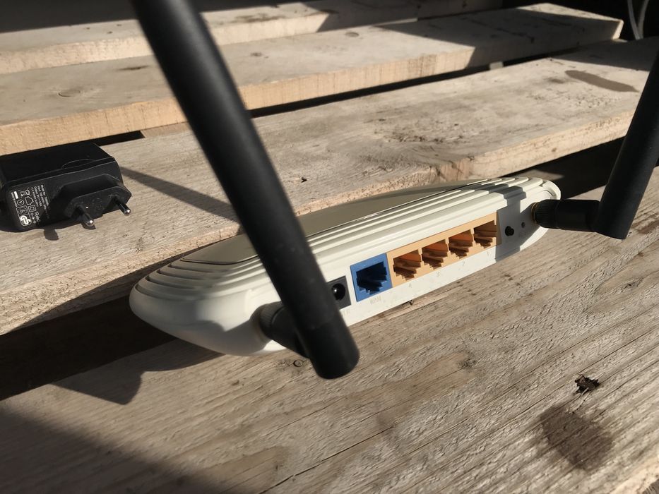 Маршрутизатор TP-Link TL-WR841ND