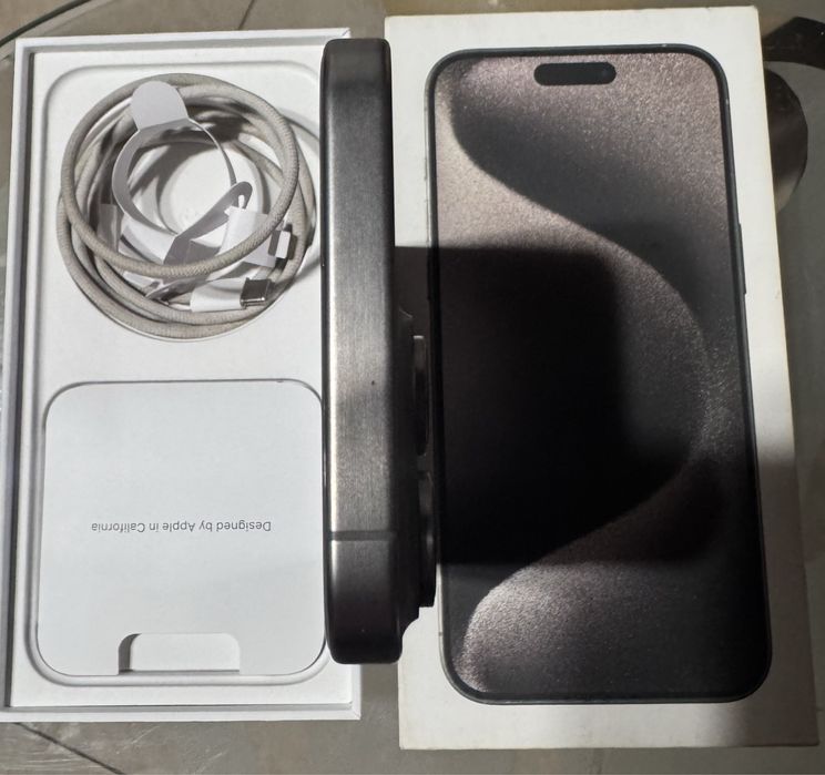 Продам iphone 15 pro max 512gb