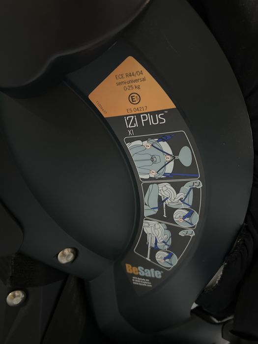 Cadeira Auto BeSafe iZi Plus X1 + Espelho + Acessorios