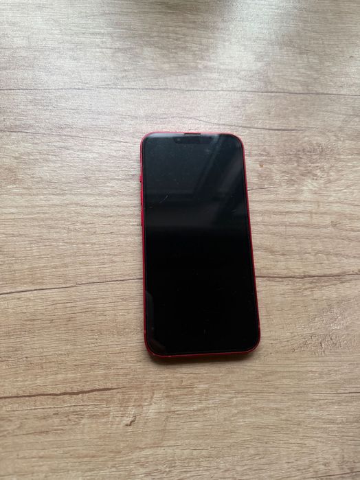 iPhone 13 czerwony