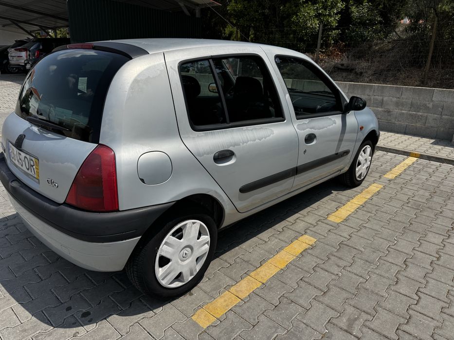 Renault Clio — fotografia 2