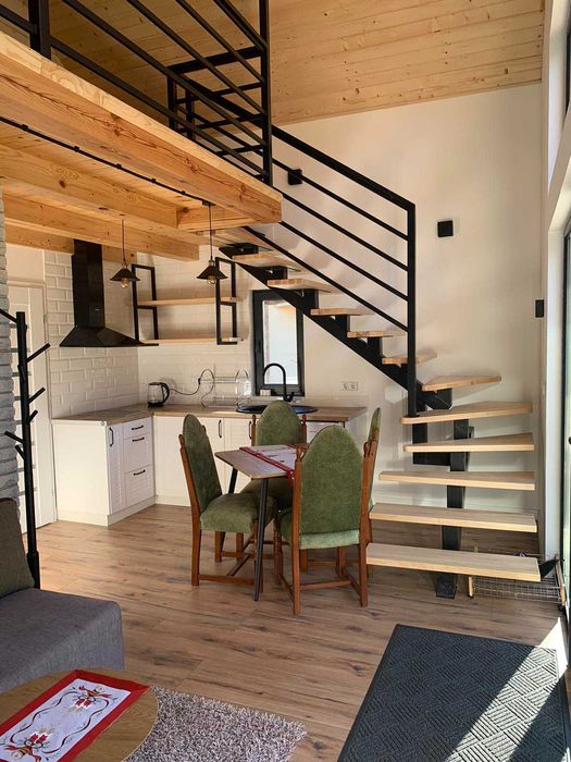 Двоповерховий приватний котедж в с. Синяк, Закарпаття