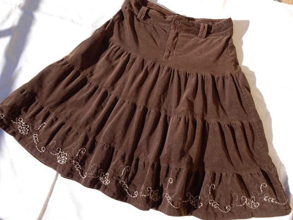 Sztruksowa spódnica Falbany Haft 38 40 sztruks