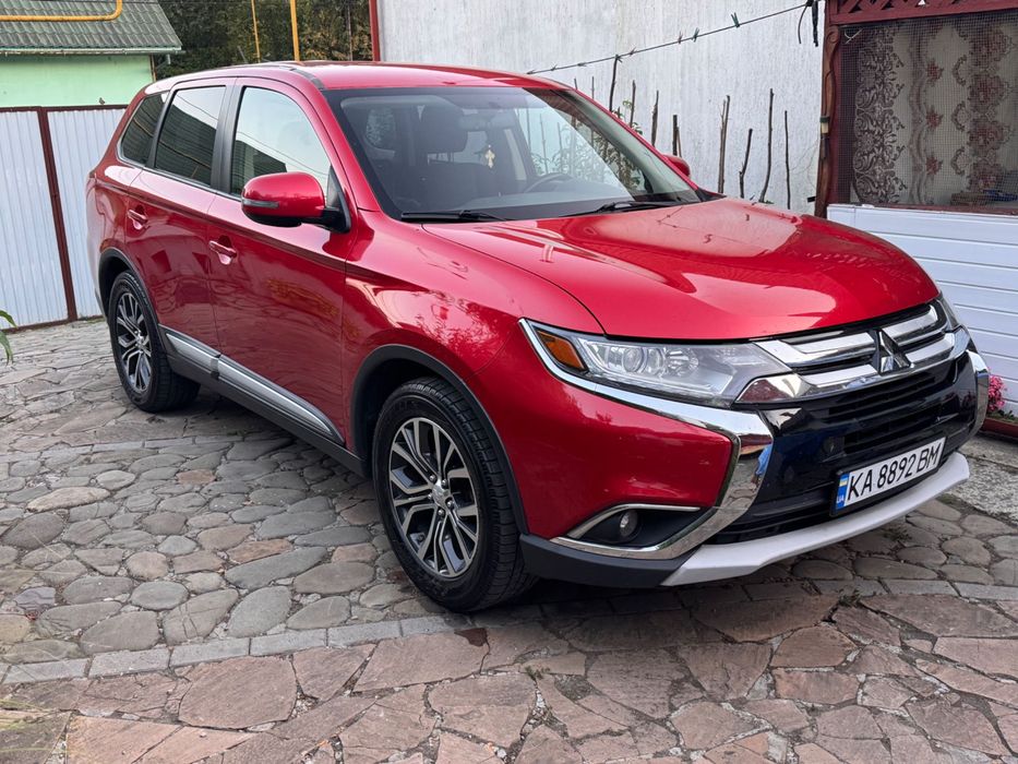 Mitsubishi Outlander 2015