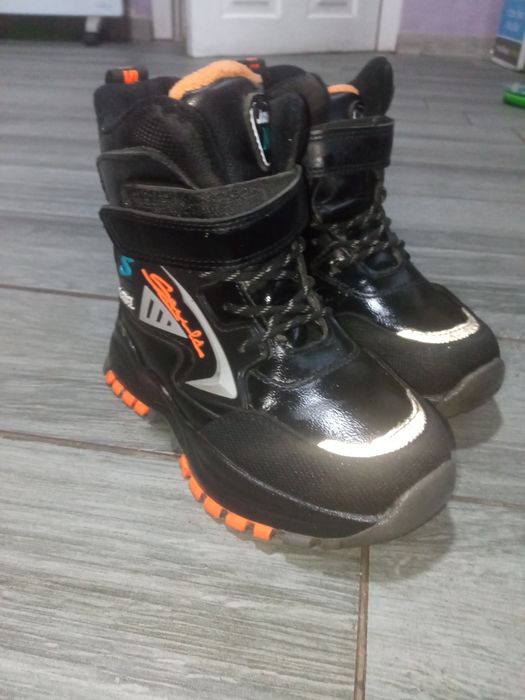 Зимові ботинки розмір 29