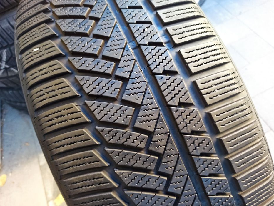 Продам ОДНО колесо 245/45 R19 Continental Winter Contact TS850P