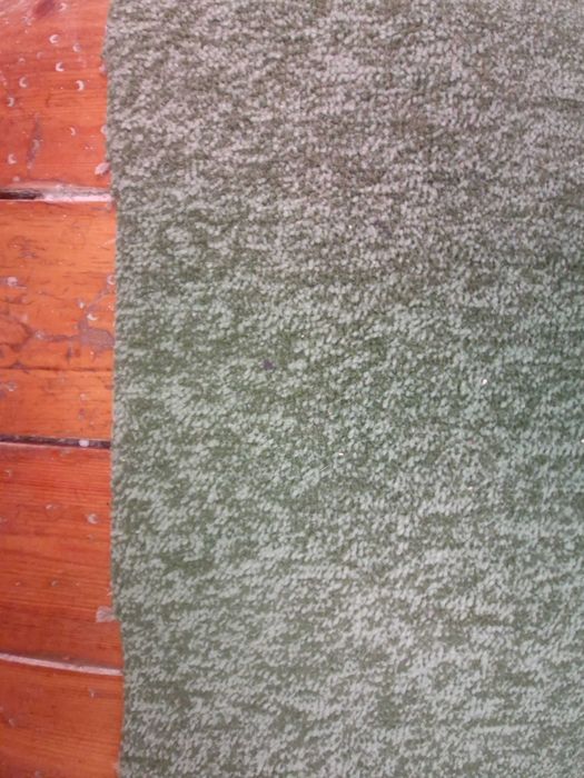 Продам зелений ковер