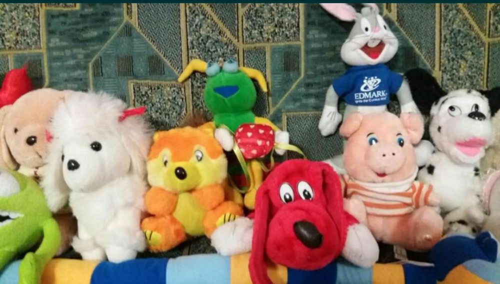 М'які іграшки ляльки