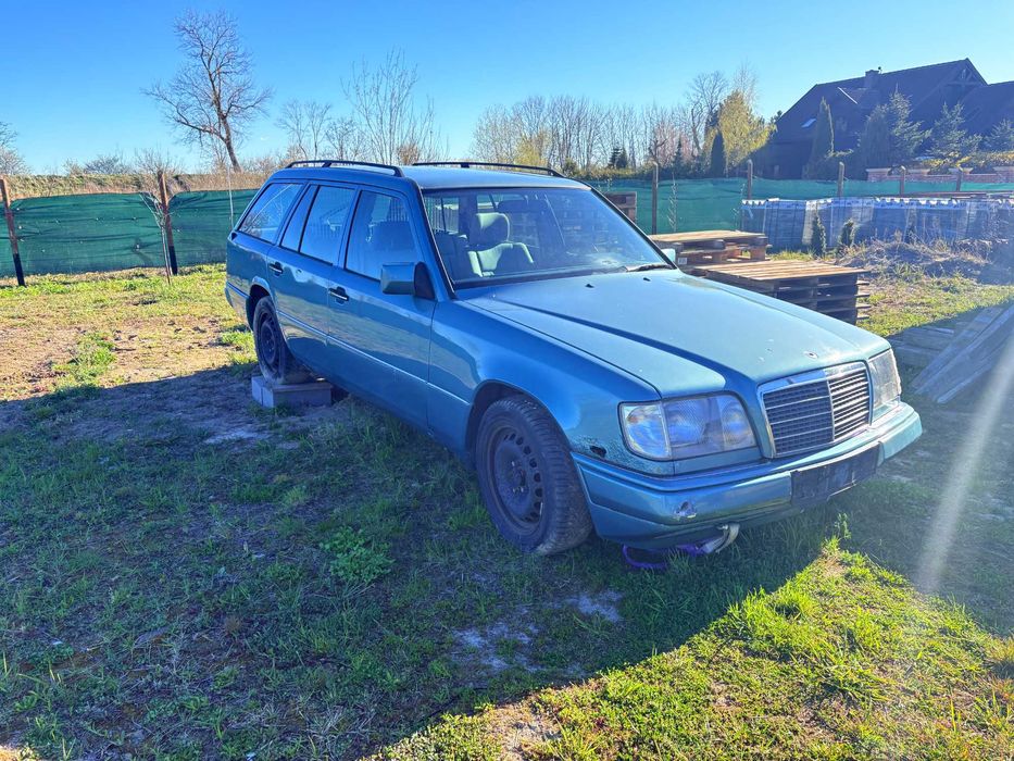 Mercedes Benz W124 E320