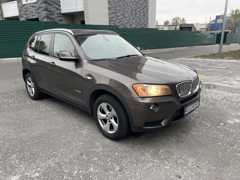 BMW X3 бензин 3.0 атмосфера, в родной краске 2011 г