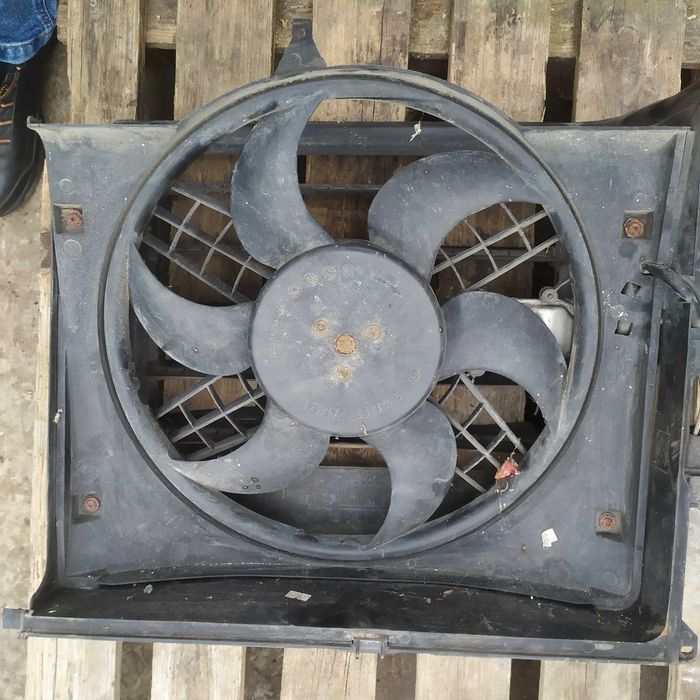 Вентилятор радіатора BMW E46