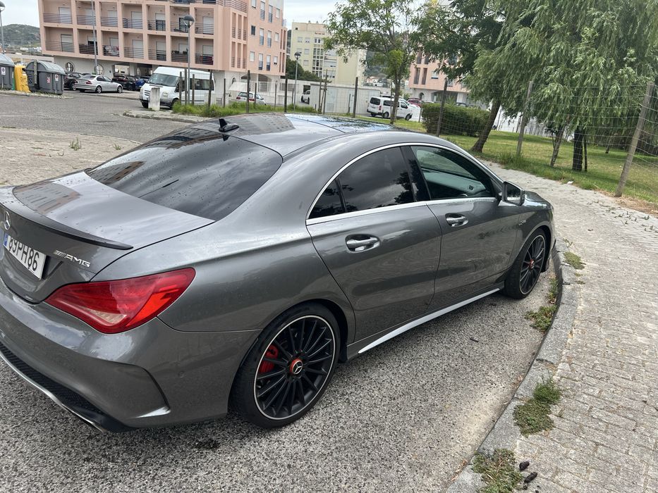 Mercedes-Benz CLA 45 AMG — fotografia 3