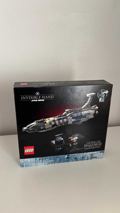 Lego Star Wars™ Invisible Hand™ (75377) - Novo Selado