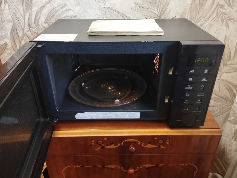 Микроволновка Samsung GE86VR