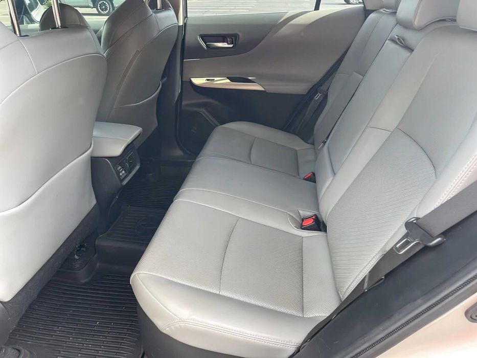 Toyota Venza Limited      2022