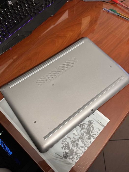 Computador portátil HP i5