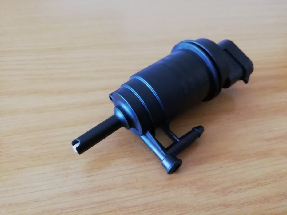 Renault Clio Capas de coluna, Piscas e Bomba de água limpa vidros