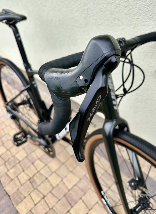 Gravel GIANT REVOLT 0 Shimano GRX kolor czarny JAK NOWY !!!