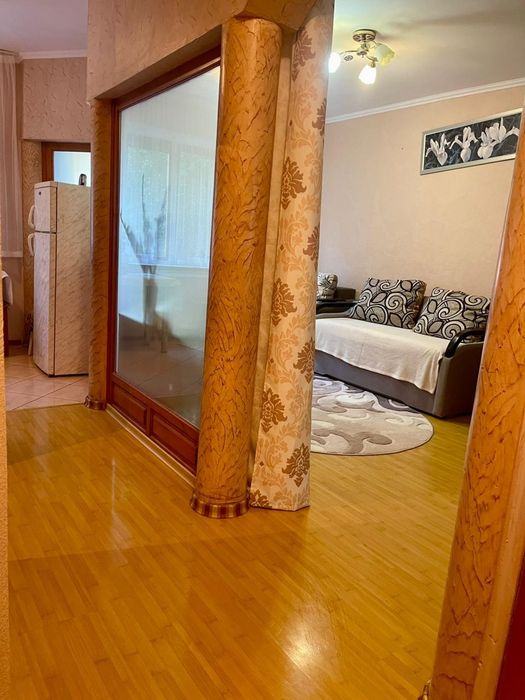 Продаж 2 кімнатной набережна Черемушки.Сертифікат.