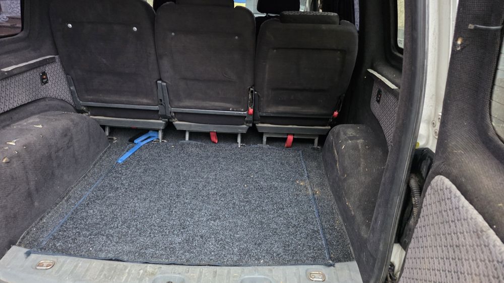 Volkswagen caddy 2005г 1.9