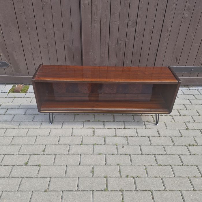 Komoda prl/ szafka na metalowych nozkach prl / nadstawka prl