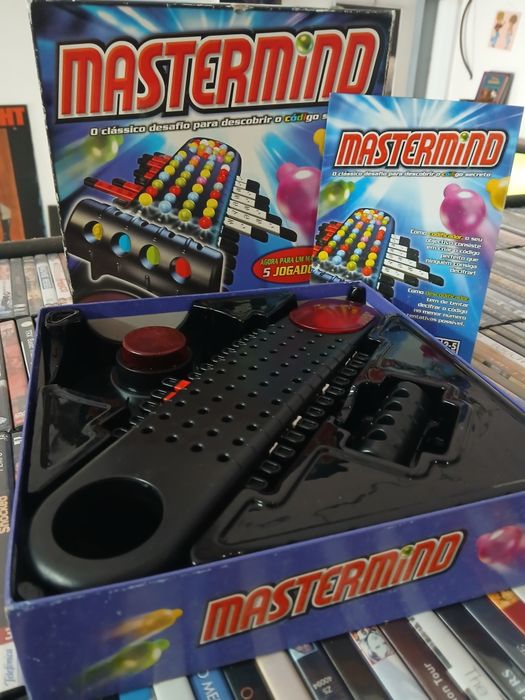 Jogo mastermind antigo
