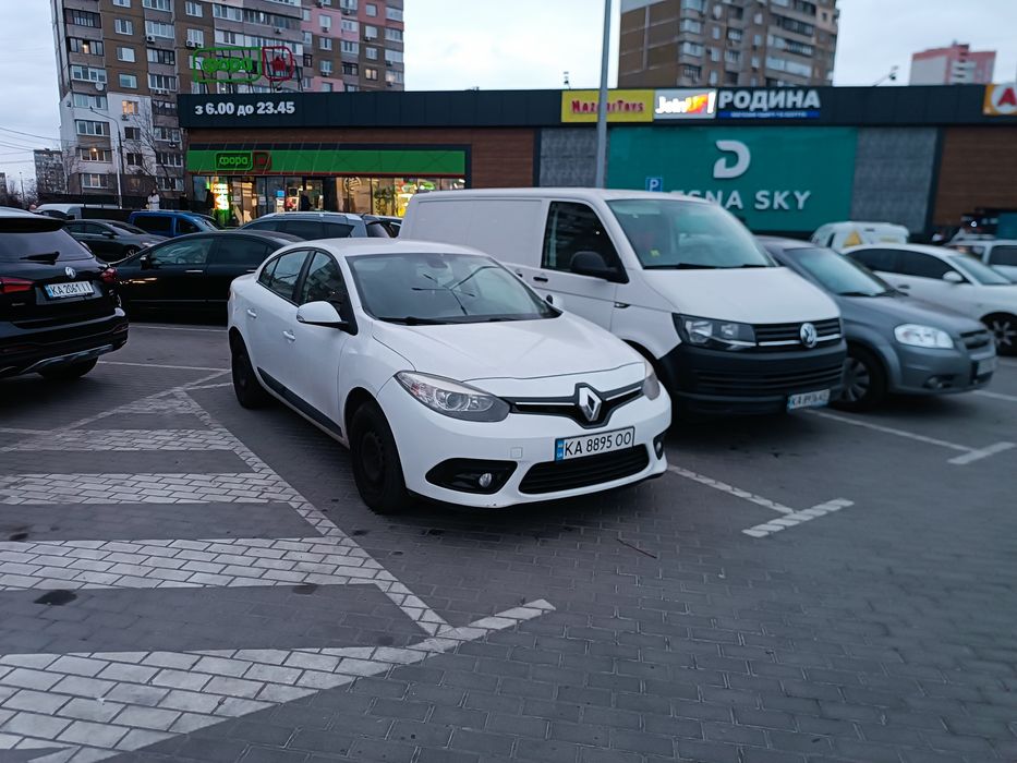 Рено Флюенс Renault Fluence