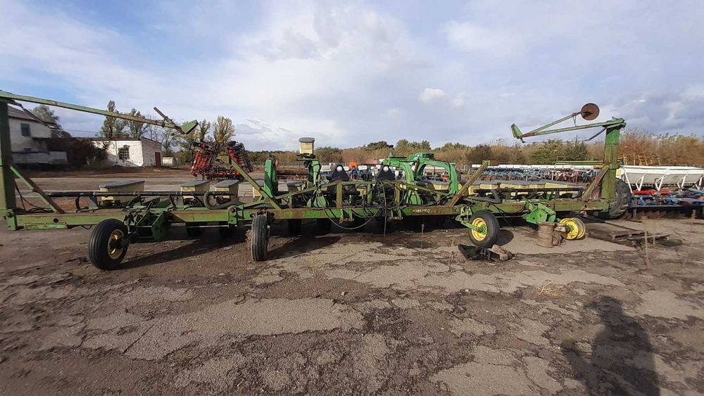 Сівалка John Deere 7300 Max Emerge2