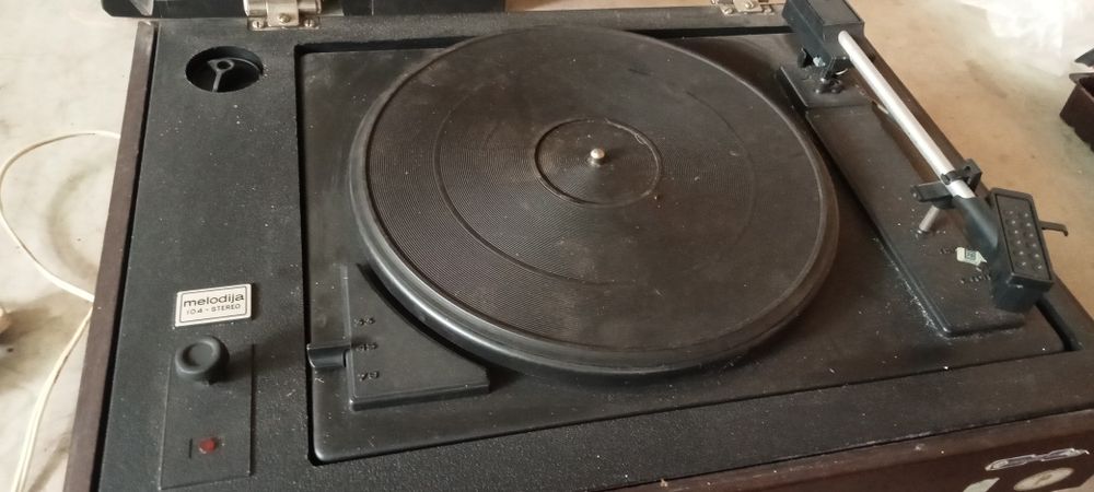 Продам програвач Radiotehnika,Melodia-104-stereo-01