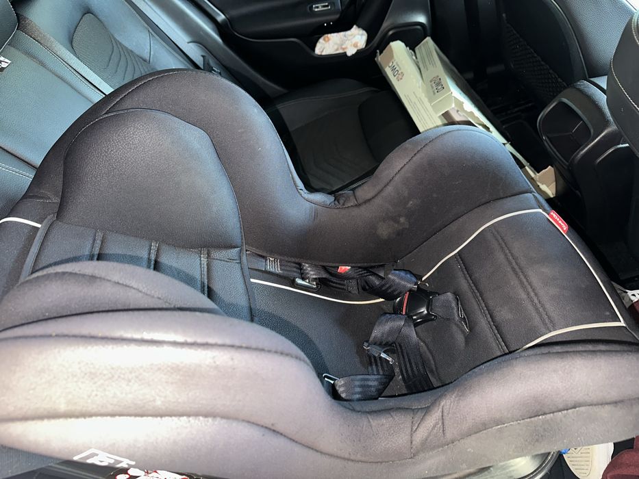 Cadeirinha de bebé usado mas bem conservada