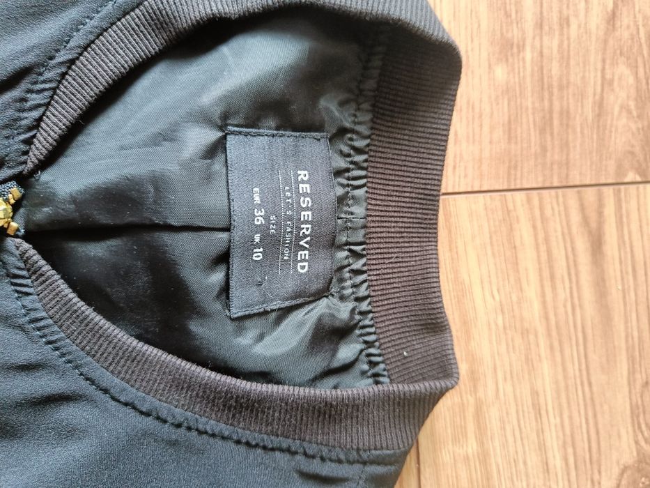 Reserved 36/S lekka kurtka damska czarna
