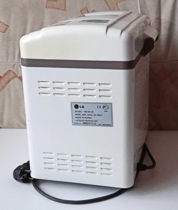 Хлебопечка LG HB-201JE  660 Вт, 900 гр