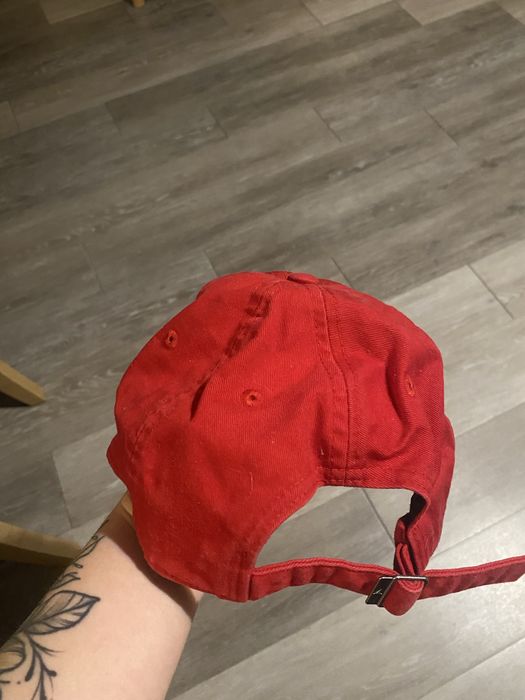 Czapka z daszkiem Jordan czerwona