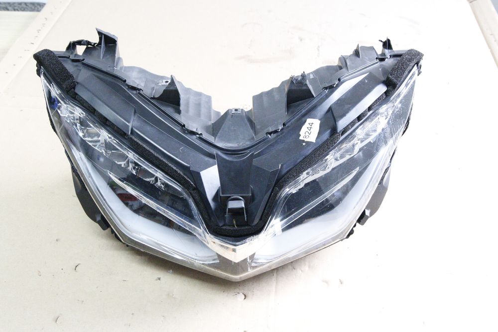 8244 Lampa przednia 18- Honda Goldwing Gl1800 |2018+