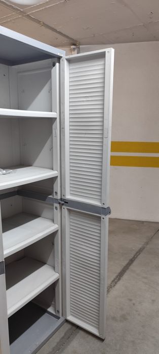 Armário de resina exterior keter