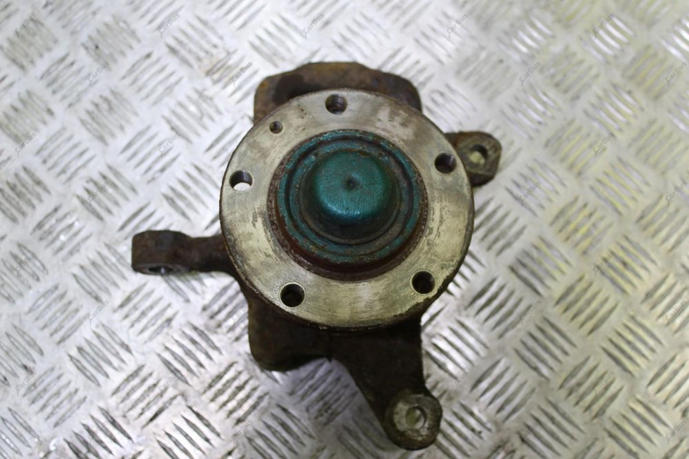 Ступиця кулак цапфа передня права Mercedes Sprinter W903 Спринтер с3