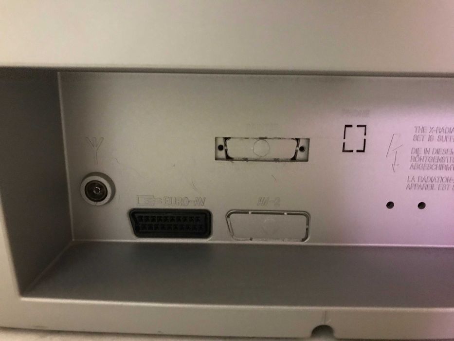 Mitsai TV with Remote Control64286368474499124