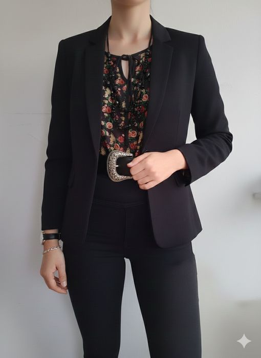 Blusa acetinada floral - Gaami - Tam Único - Nova!