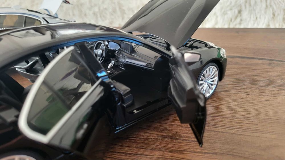 Bmw G30 Lift 1:18 NOWY model wszystkie elementy otwierane