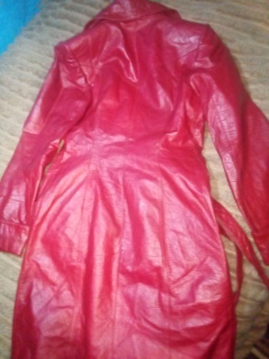 Плащ женский кожаний