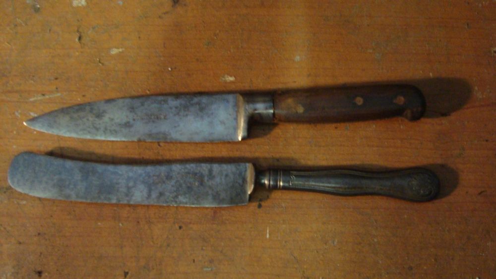 Carretes  pesca  e  facas  muito  antigos