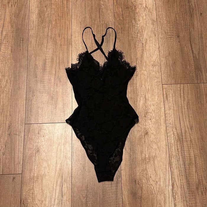 Nowe Body koronkowe H&M