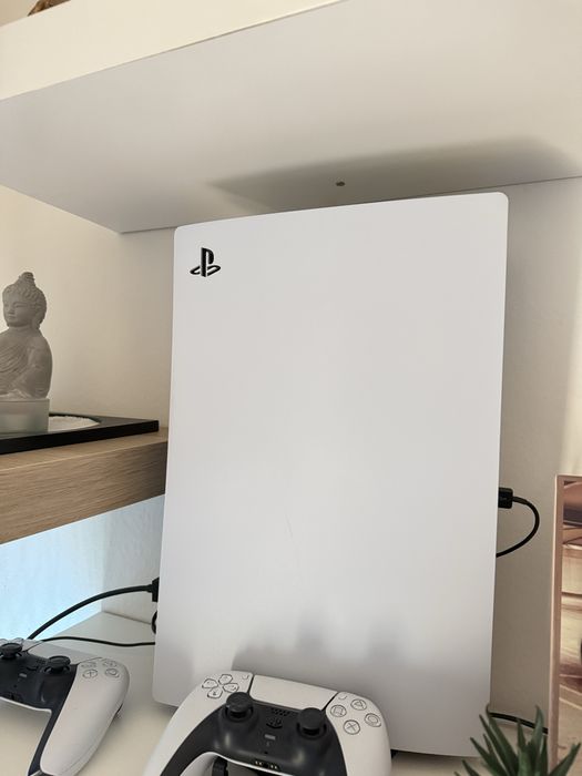 Ps5 850 gb digital 2 comandos