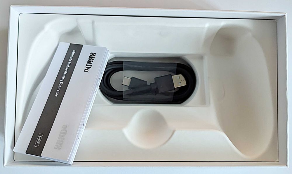 Геймпад 8Bitdo Ultimate Mobile Controller для смартфонів Android і iOS