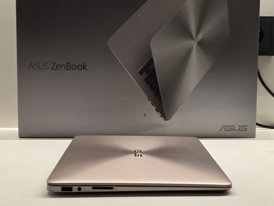 Asus ZenBook UX330C 13.3"