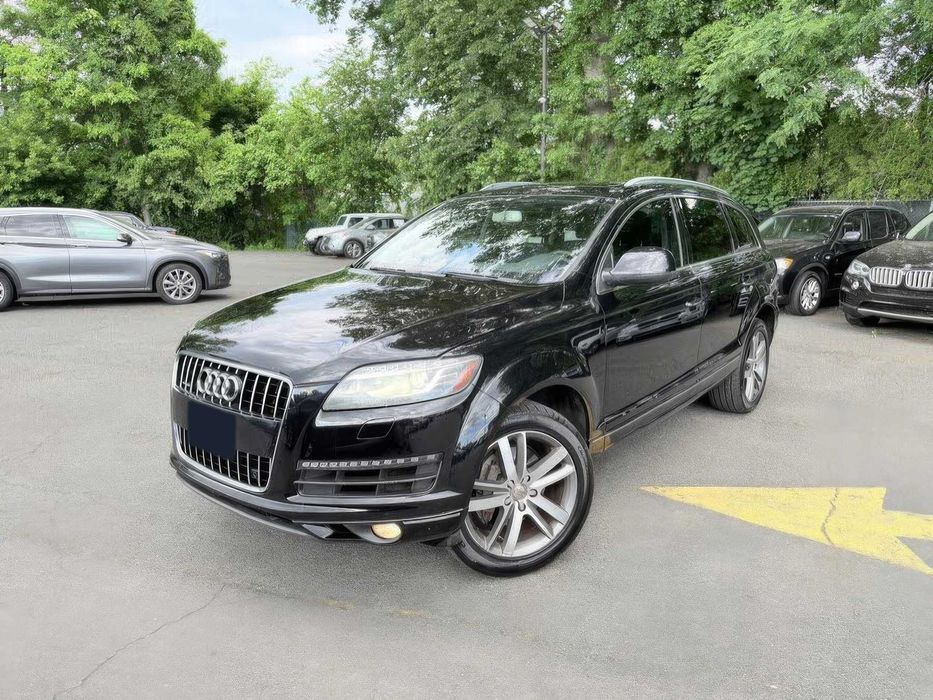 Audi Q7 Quattro Premium Plus      2013